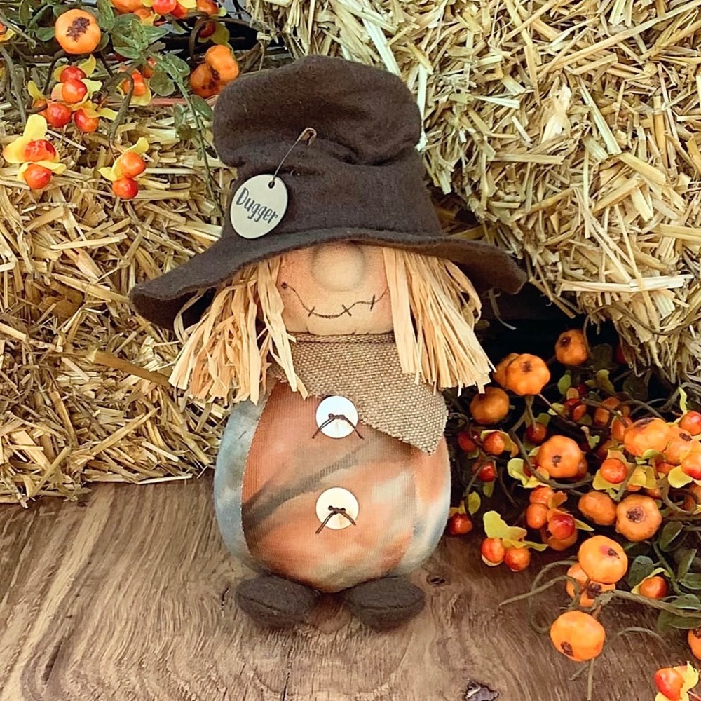 Dugger the Groovy Scarecrow